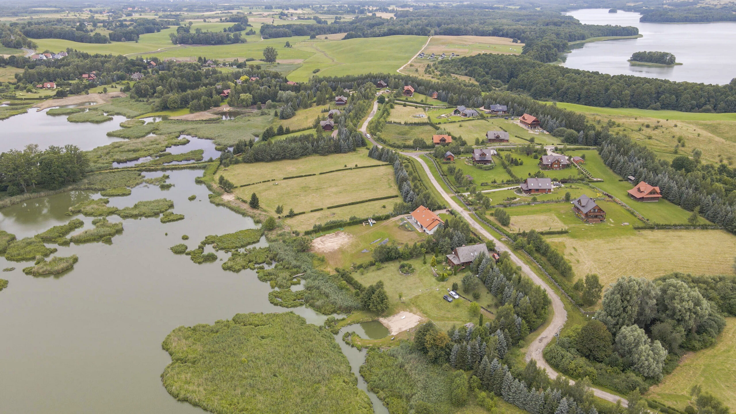 Działki nad jeziorem